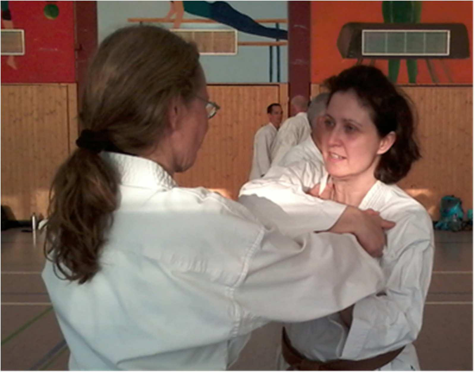 190712 Karate-Selbstverteidigungs- und Selbstbehauptungstraining für Frauen